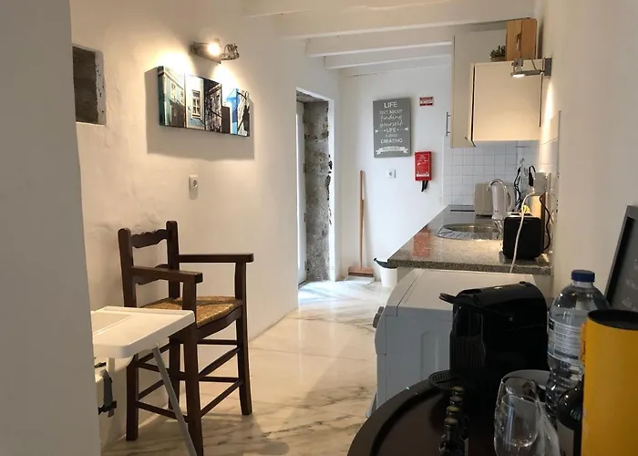 Portosense Almada Apartman *